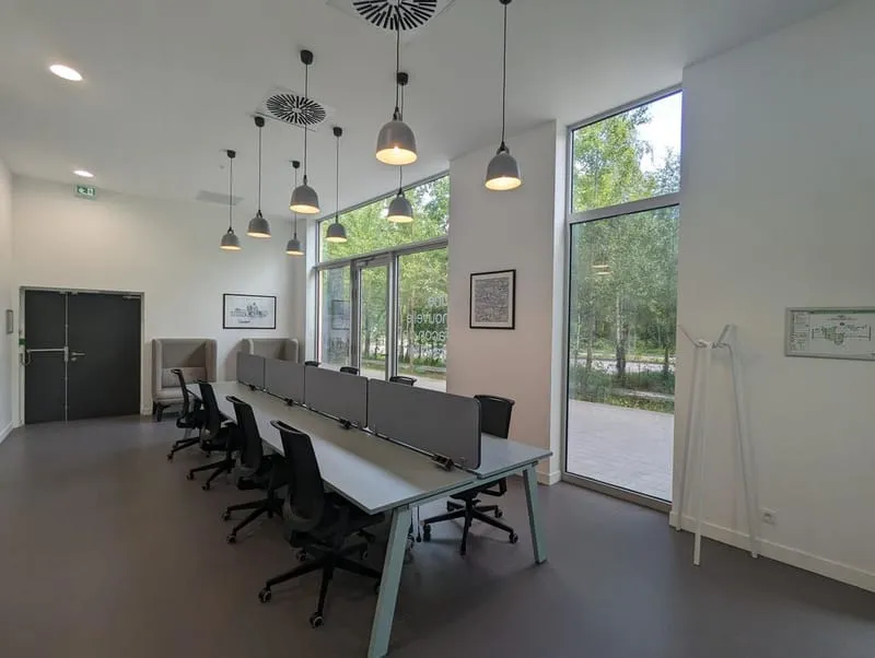 Photo 1