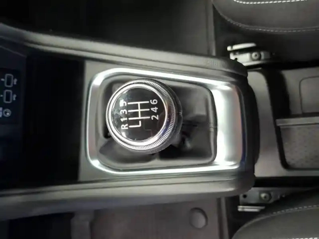 Renault Captur tce 100 gpl — photo 36