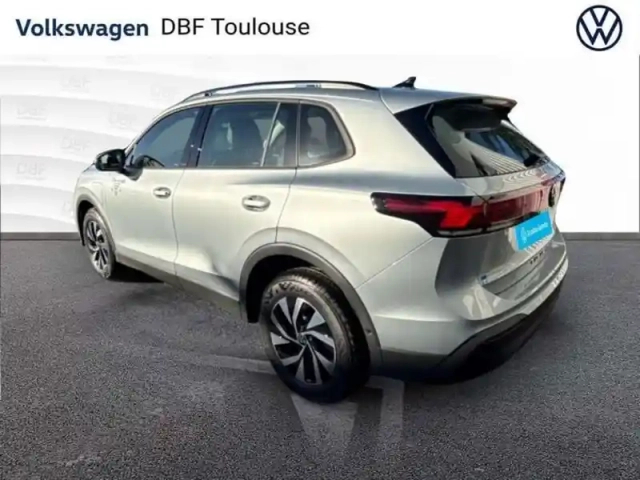 Volkswagen Tiguan nouveau 1.5 ehybrid 204ch dsg6 li — photo 13