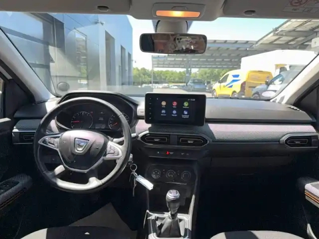 Dacia Sandero tce 90 - 22 — photo 11