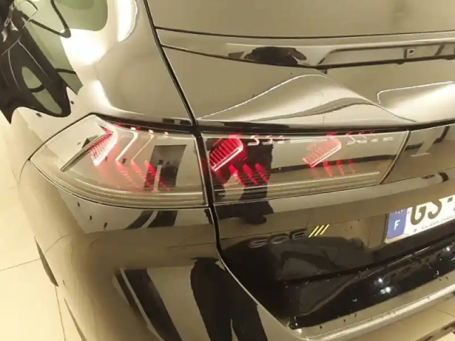 Peugeot 508 sw hybrid4 360 e-eat8 peugeot sport engineered — photo 128