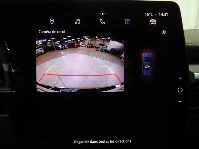 Renault Megane e-tech ev60 220 ch super charge — photo 10