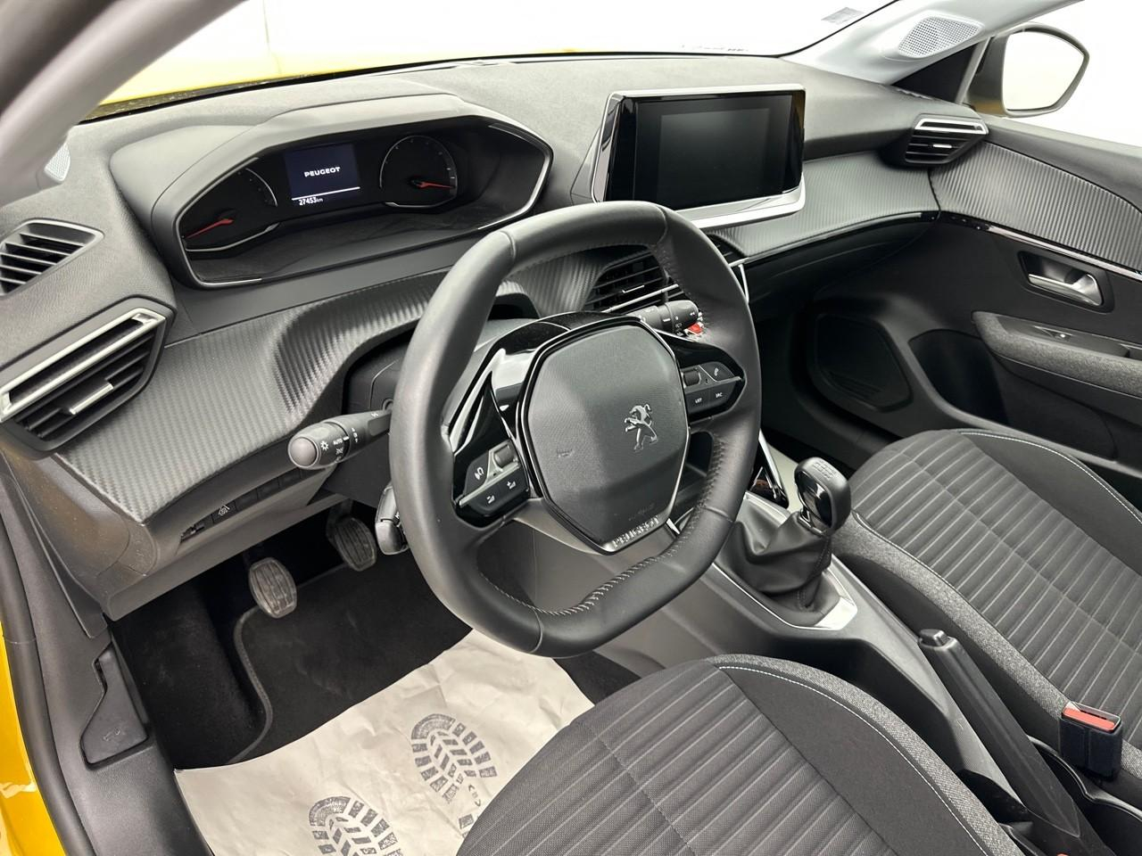 Peugeot 208 puretech 75 s&s bvm5 style — photo 8