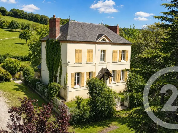 Maison 8 pièces 196 m²