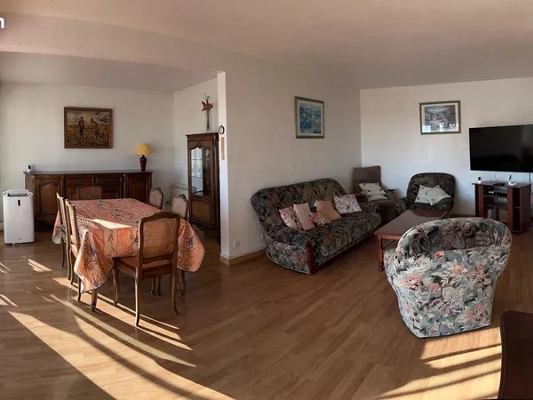 Fréjus Quartier Plage 5 pièces 93+14 m²