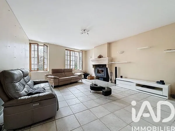 Maison 7 pièces 290 m²