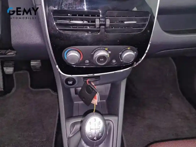 Renault Clio iv 1.2 16v 75 — photo 14