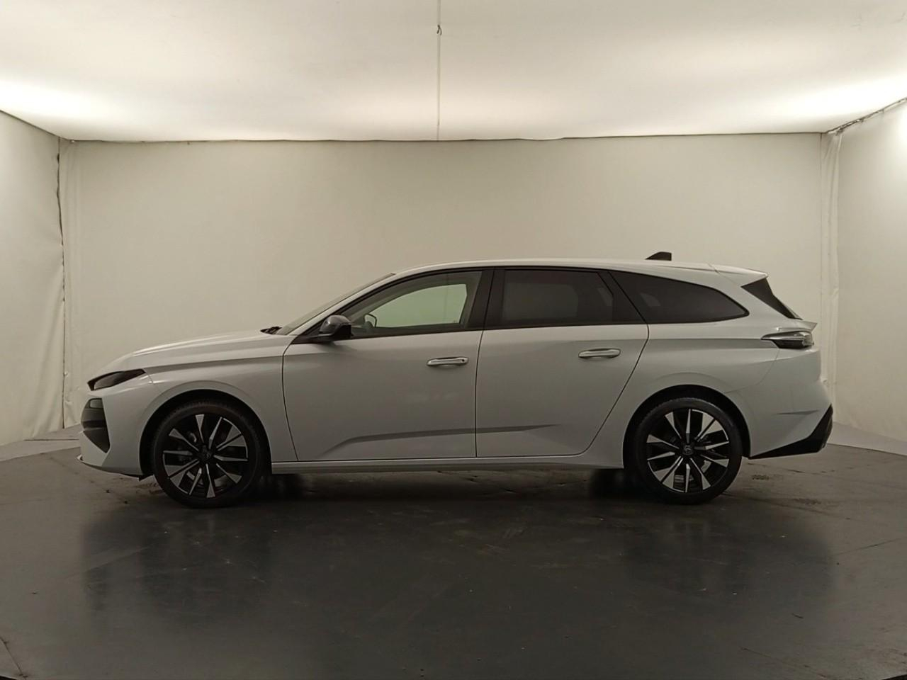 Peugeot 308 sw hybrid 145 e-dcs6 allure — photo 2