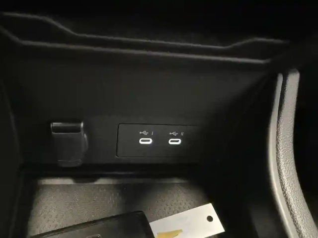 Renault Captur tce 90 ch — photo 38