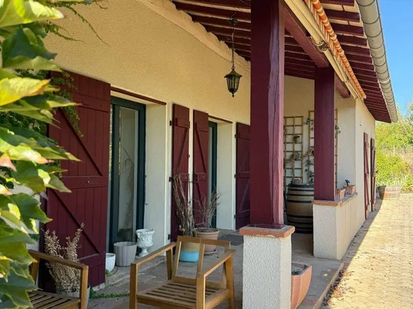 Maison de plain-pied 6 pièces 160 m²