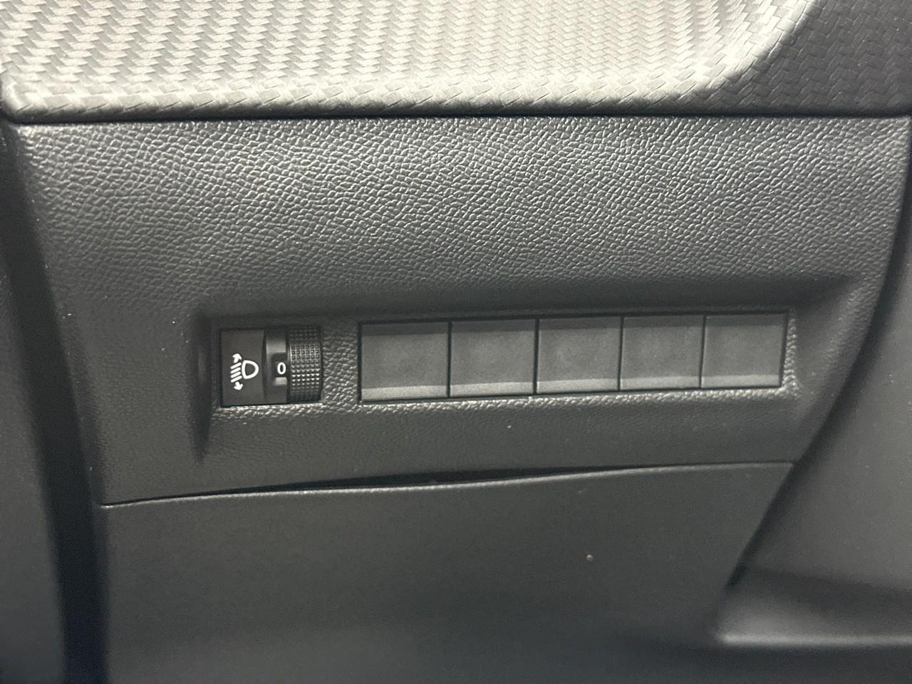 Peugeot 2008 100 s&s bvm6 style — photo 16