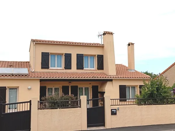 MAISON 5 Pièces à VALRAS PLAGE