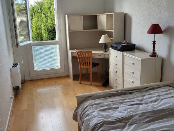 Chambre Meublée en Colocation dans un Appart