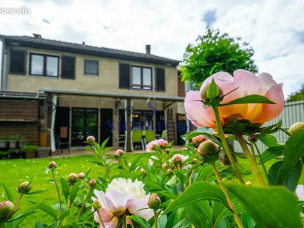 Maison 6 pièces 110 m²