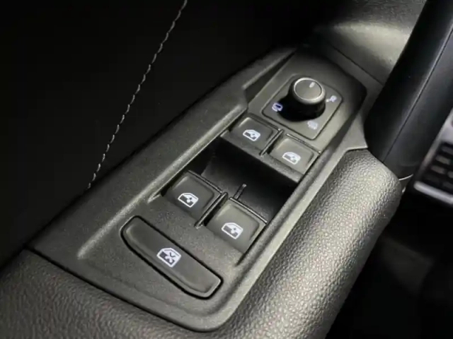 Volkswagen Tiguan 2.0 tdi 150ch r-line exclusive dsg7 — photo 13