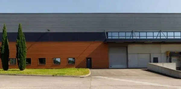 Entrepôt 9623 m²