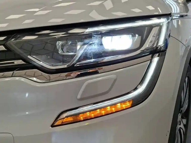 Renault Koleos dci 175 4x4 x-tronic — photo 34