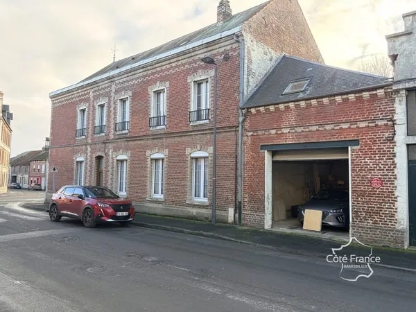 02270 Crécy sur serre .Maison de Maître