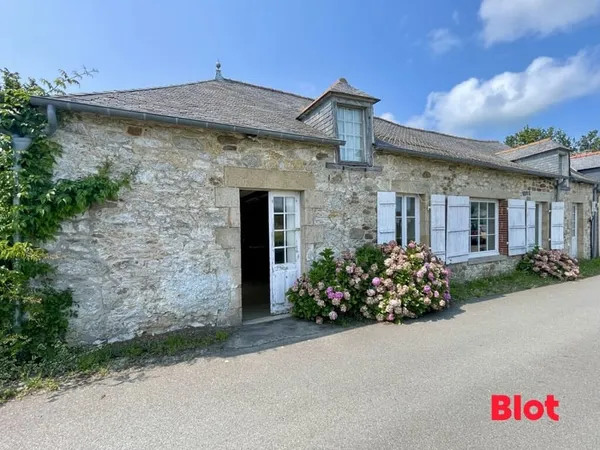 A vendre chez BLOT IMMOBILIER DINARD- Maison 4 chambres - TREGON