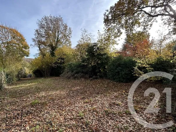 Terrain 923 m²