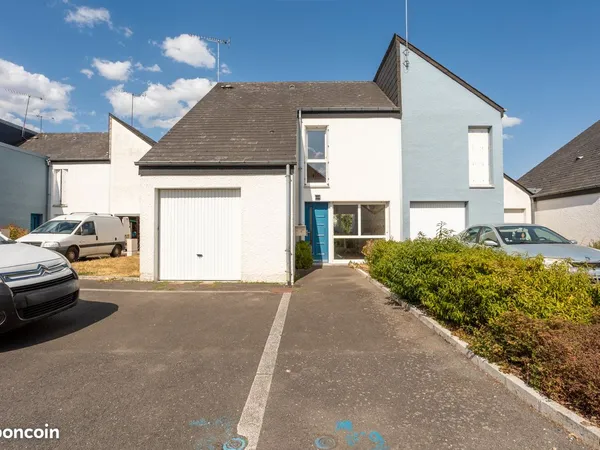 Pavillon T4 - LIFFRE - 77 m²