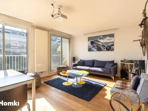 Appartement T3 de 77 m² à Lyon 69007, Rue des Trois Pierres