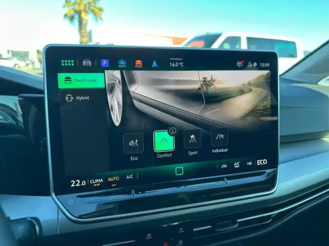 Volkswagen Golf 1.5 ehybrid 204 dsg6 — photo 20