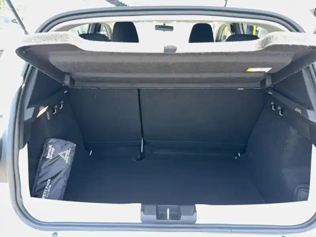 Dacia Sandero eco-g 100 — photo 11