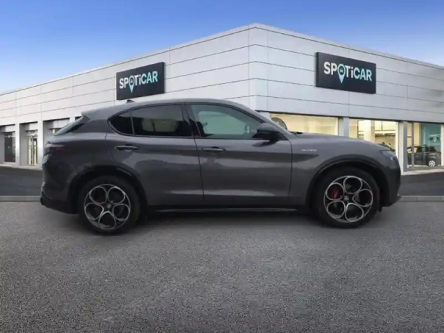 Alfa Romeo Stelvio 2.2 diesel 160ch veloce at8 — photo 4
