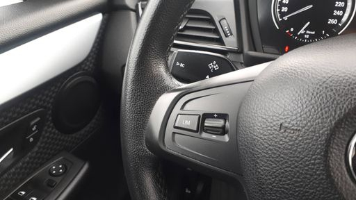 BMW Serie 2 Active Tourer 216d 116 - Premiere – 2018 – 131608 km – Diesel – Boîte Manuelle — photo 8