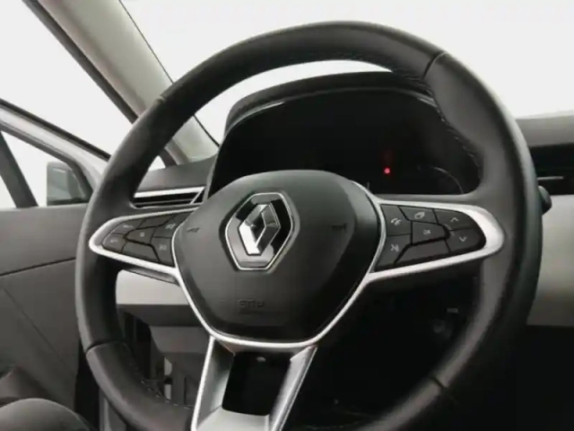 Renault Clio 1.0 tce 90ch evolution — photo 15