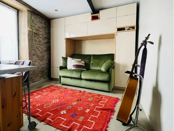 Chambre meublée à louer dans maison de ville atypique