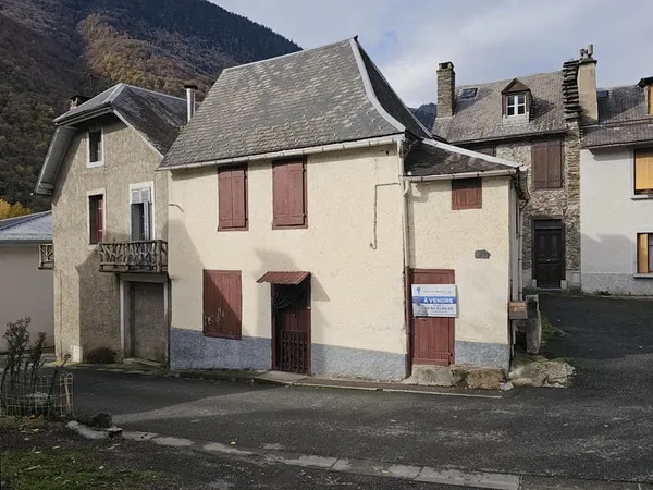 Dpt Haute Garonne 31- A vendre Fos 31440- maison de village