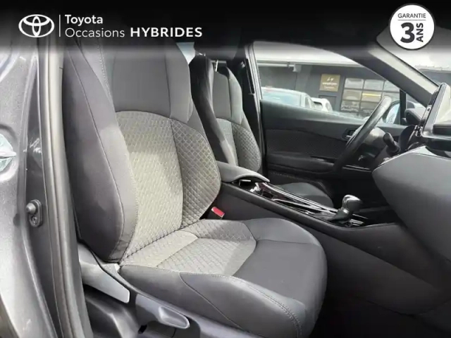 Toyota C-Hr 1.8 hybride 122ch design e-cvt — photo 12