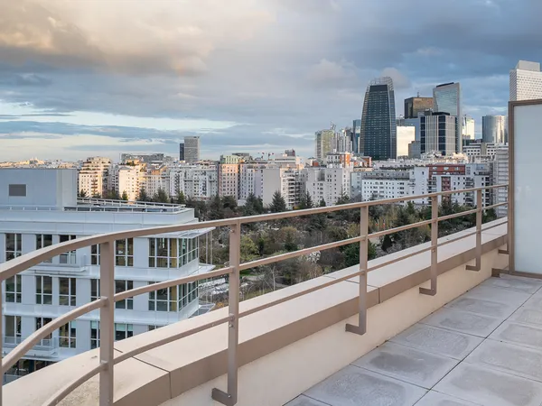 Loue appartement - 147 m² - 6 pièces, 5 chambres - La Garenne Colombes 92250
