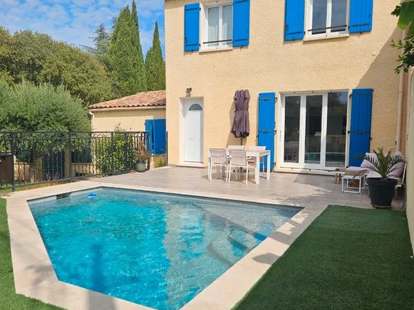 Villa 3 pièces avec piscine