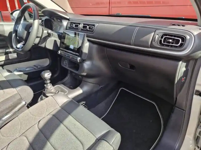 Citroën C3 puretech 110 s&amp;s bvm6 — photo 11