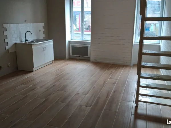 Loue maison 68m2 585 CC