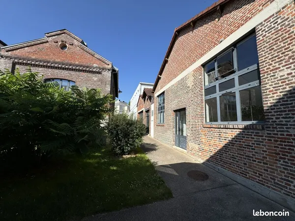 Loft 2 pièces 57 m²