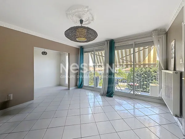 Appartement 4 pièces 2 chambres 1 bureau avec cave et parking - 69500 BRON