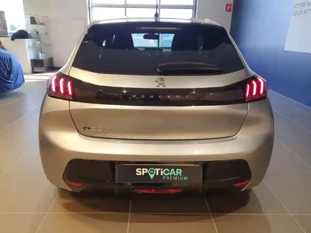 Peugeot 208 electrique 50 kwh 136ch — photo 14