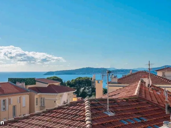 Appartement deux pièces cap d'ail