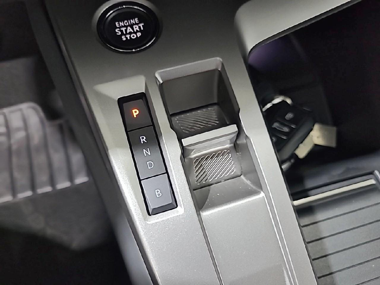 Peugeot 308 phev 180 e-eat8 allure pack — photo 22