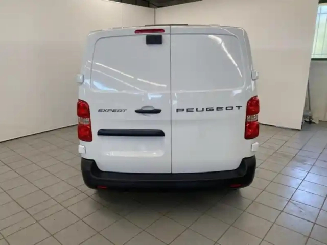 Peugeot Expert fg m 2.2 diesel 150ch pack premium connect — photo 6