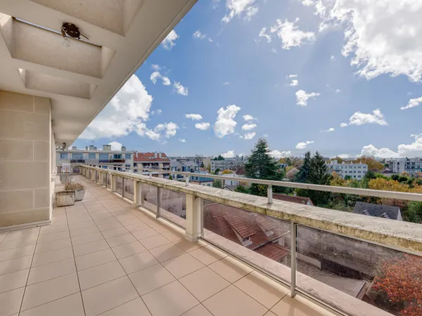 Appartement 7 pièces 160 m²