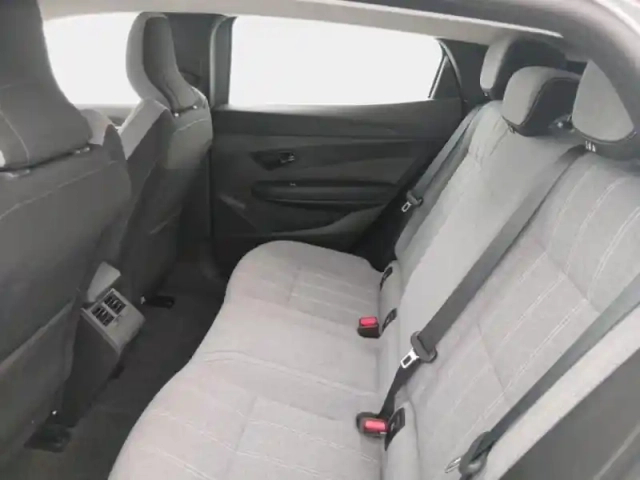 Renault Megane e-tech electric ev60 130ch evolution er super charge — photo 12