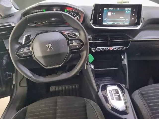 Peugeot 208 puretech 100 s&amp;s eat8 — photo 35