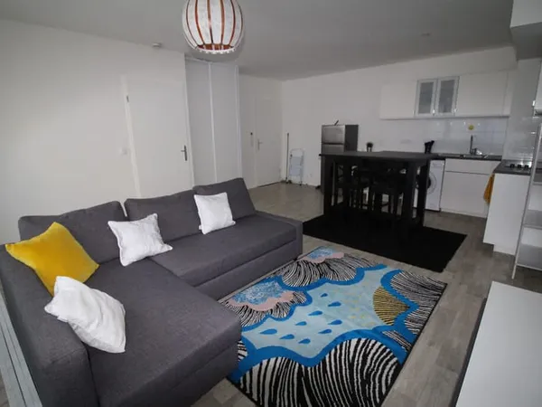 Appartement 2 pièce(s) 50 m2 - Location meublée