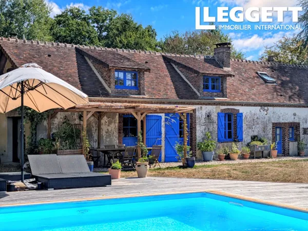 Proche Moutiers au Perche , maison de pays avec piscine chauffée sur 9261 m² de terrain clos, au cal
