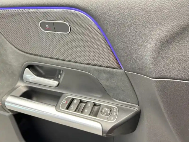 Mercedes Classe B 180 amg line edition — photo 43